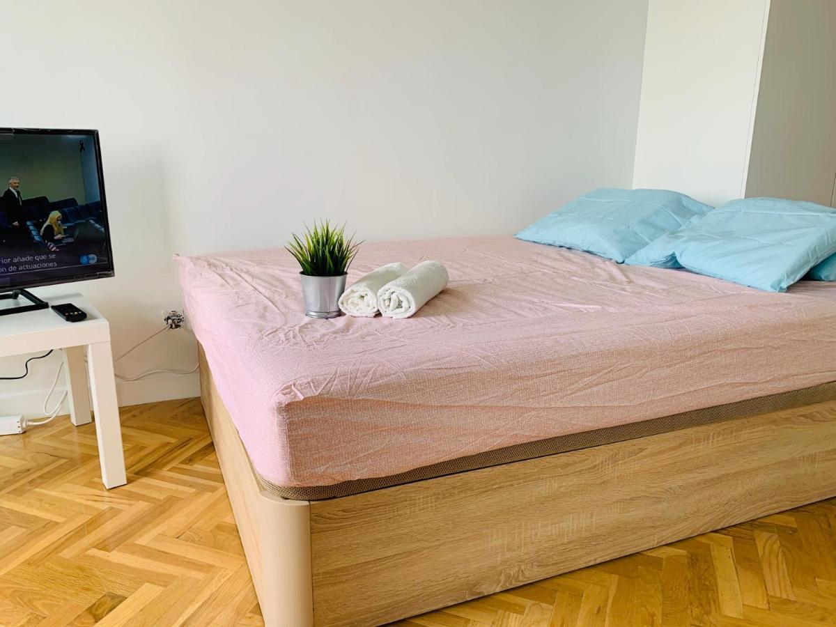 Pisos Con Piscina Barrio Exclusivo-Wizinkcenter Alquiler Temporada Lejlighed Madrid Eksteriør billede