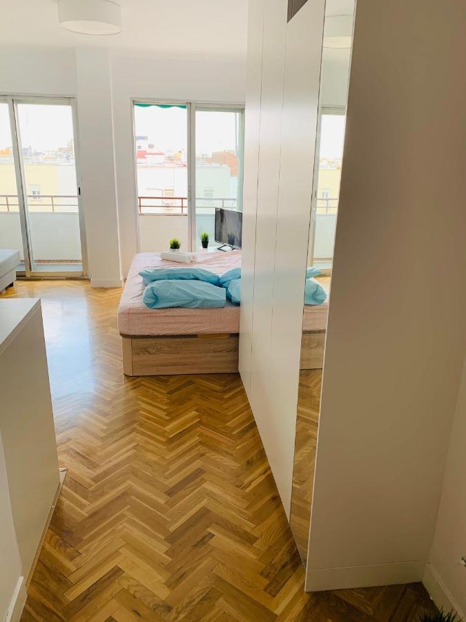 Pisos Con Piscina Barrio Exclusivo-Wizinkcenter Alquiler Temporada Lejlighed Madrid Eksteriør billede