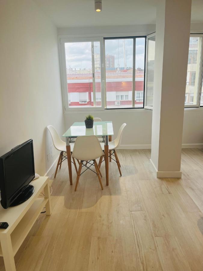 Pisos Con Piscina Barrio Exclusivo-Wizinkcenter Alquiler Temporada Lejlighed Madrid Eksteriør billede