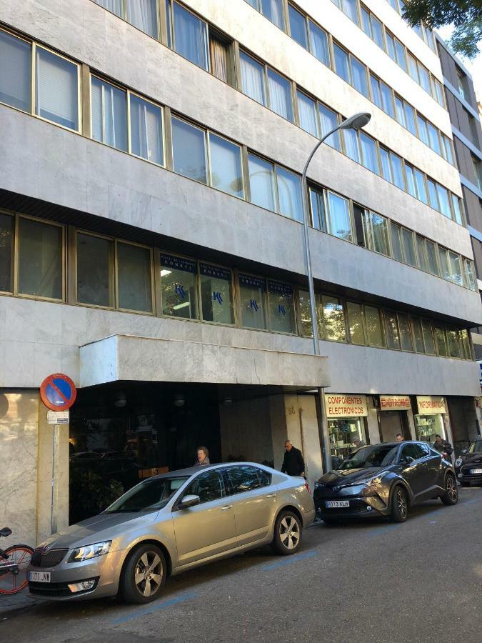 Pisos Con Piscina Barrio Exclusivo-Wizinkcenter Alquiler Temporada Lejlighed Madrid Eksteriør billede