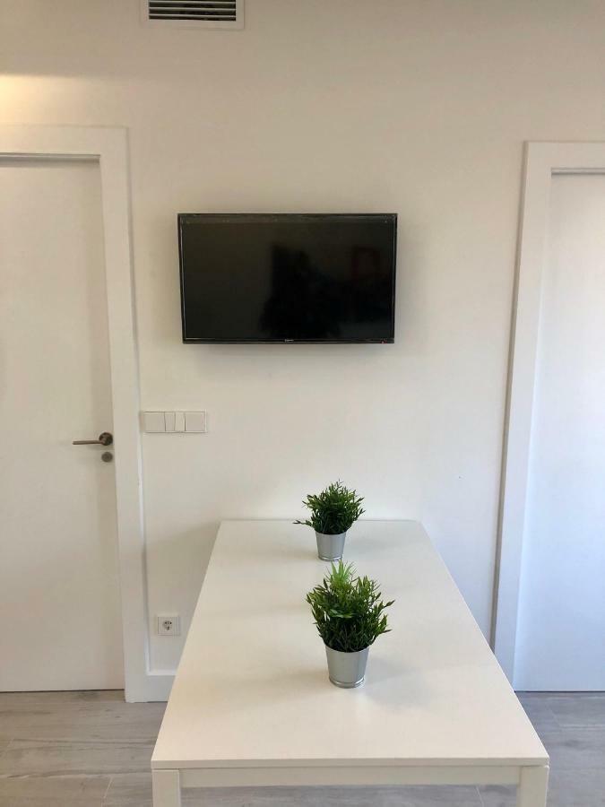 Pisos Con Piscina Barrio Exclusivo-Wizinkcenter Alquiler Temporada Lejlighed Madrid Eksteriør billede