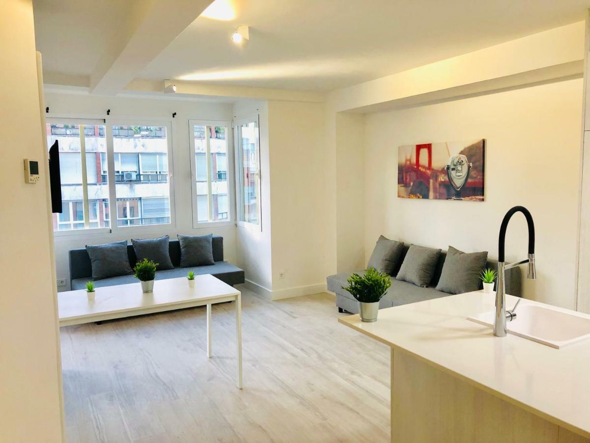 Pisos Con Piscina Barrio Exclusivo-Wizinkcenter Alquiler Temporada Lejlighed Madrid Eksteriør billede